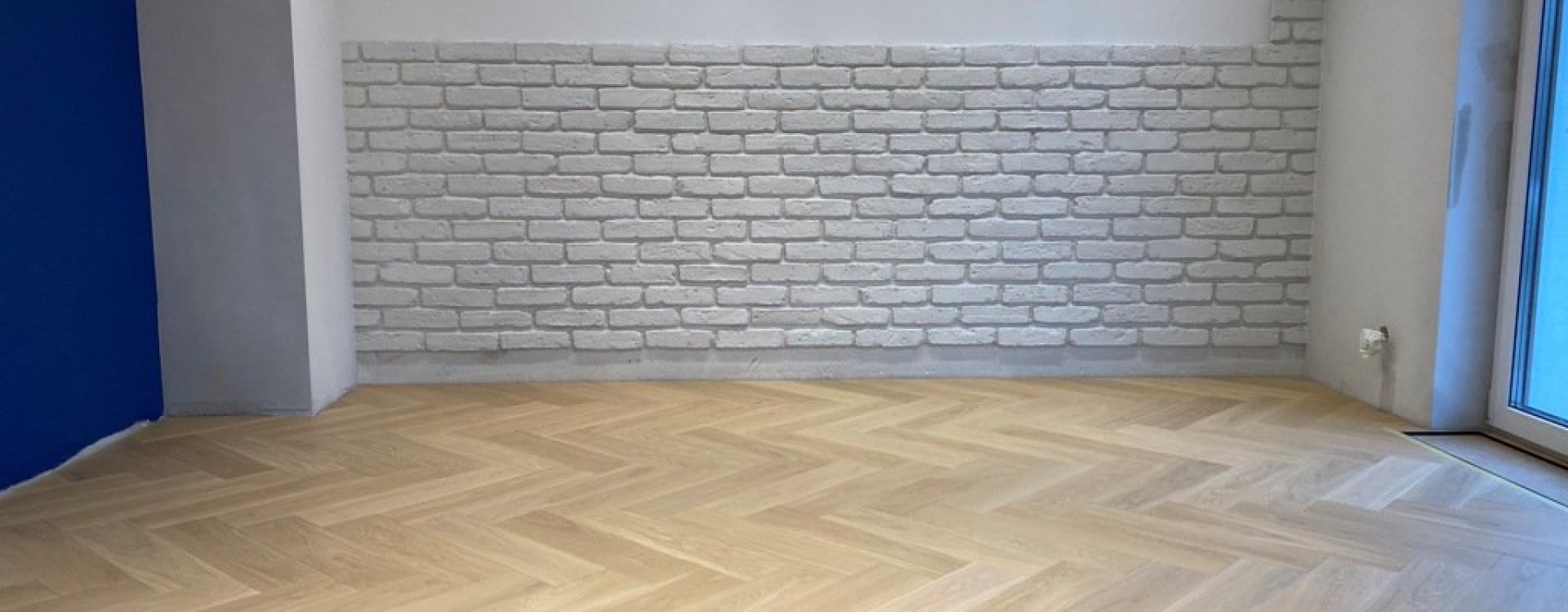 Parkiet Hajnówka: Dąb Kastor 'ST’ – jodełka klasyczna